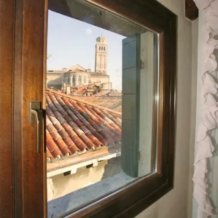 Charming * Venice